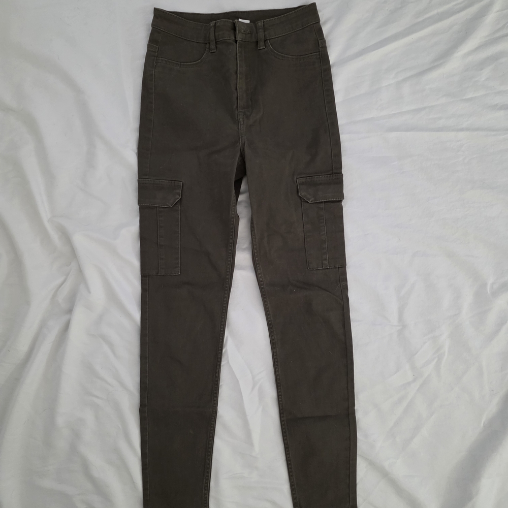 H&M Women's Skinny Cargo Jeans - Dark Olive